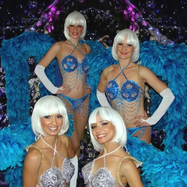 REVUE "MADEMOISELLE" avec les 1001 Ladies