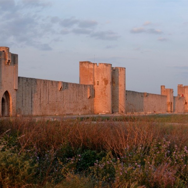 Tours et remparts d'Aigues-Mortes