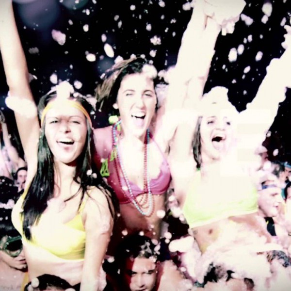 ★★★ FOAM IN PARIS ★★★ (Soirée Mousse) Samedi 23 mai 2015 LIMITED SEATS