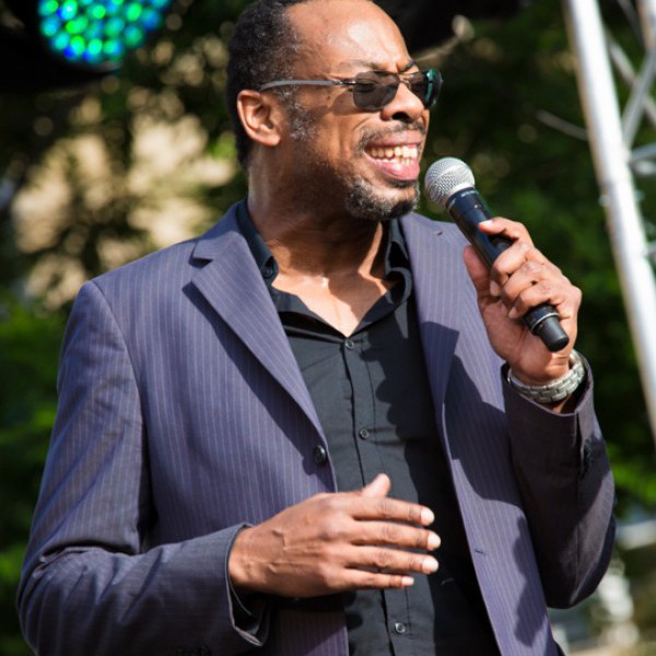JEAN-PAUL ELYSEE invite ALAIN JEAN-MARIE & BRUNO ROUSSELET  - Hommage à NAT KING COLE