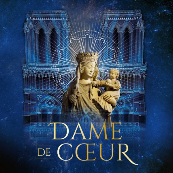 Dame de Coeur : spectacle son et lumière sur le Parvis de Notre-Dame de Paris