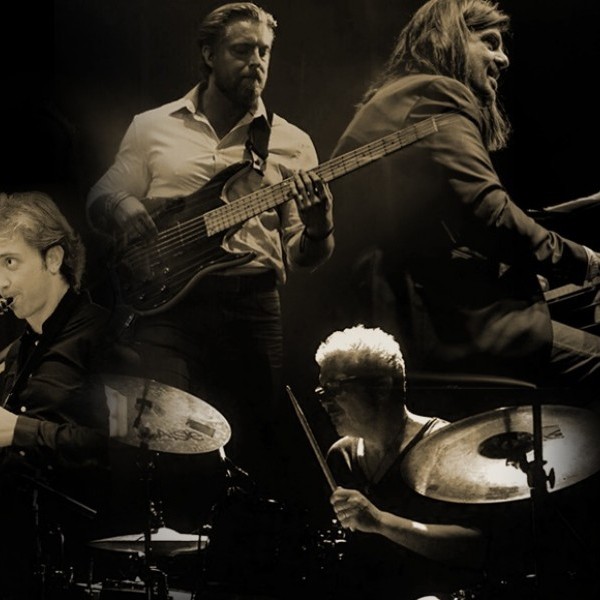 HADRIEN FERAUD/JEAN-PIERRE COMO/STEPHANE HUCHARD/LUCAS SAINT-CRICQ