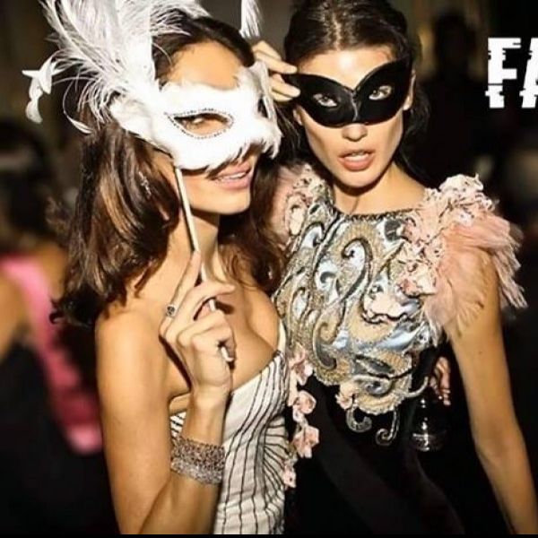 La plus grosse soirée maquée + Défilé mode masqué