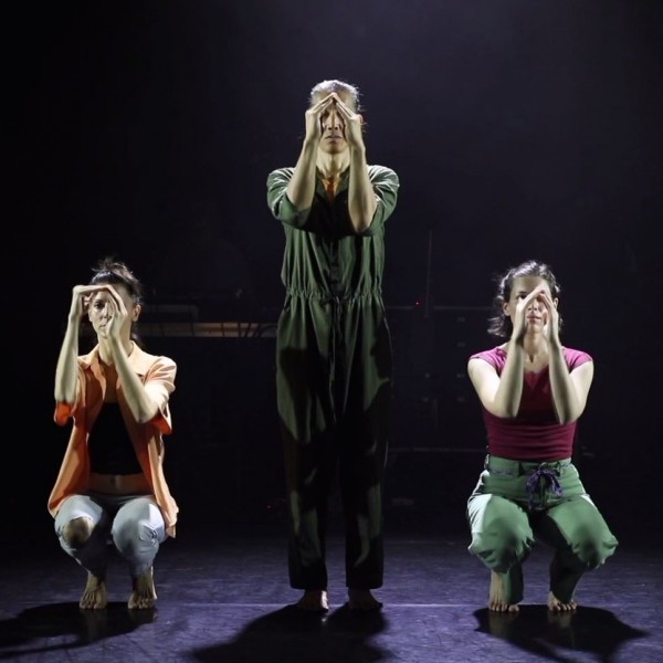 ̶L̶A̶ ̶L̶I̶G̶N̶E̶ ̶P̶O̶I̶N̶T̶I̶L̶L̶É̶E̶.̶.̶.̶ - Festival La Beauté du Geste