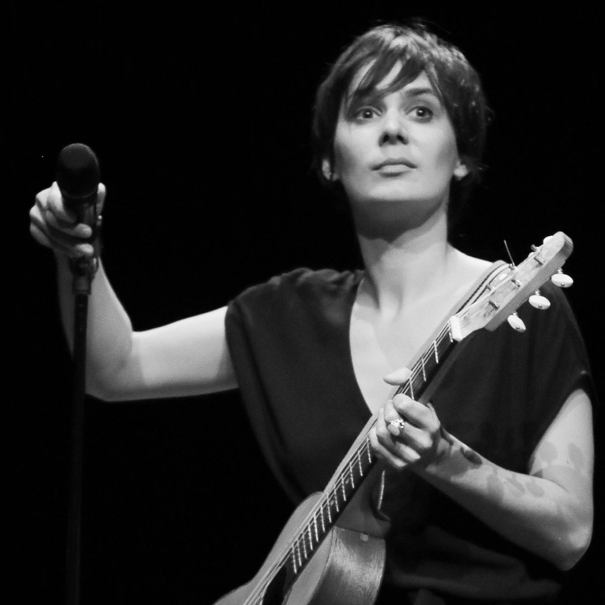 MARIE FORTUIT " LA VIE EN VRAI " (sur la route avec Anne Sylvestre) - FESTIVAL A TRAVERS CHANTS