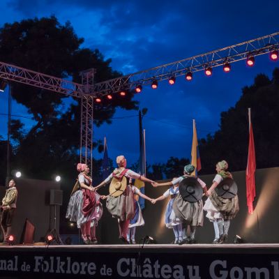 Boulodrome, théâtre du Festival International de Folklore