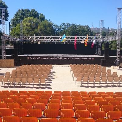 Boulodrome, théâtre du Festival International de Folklore