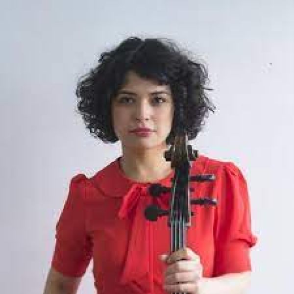 Ana Carla Maza