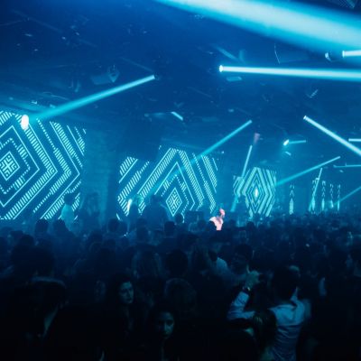 LE PLUS GRAND REVEILLON DE FRANCE + 2500 PERSONNES AU BRIDGE