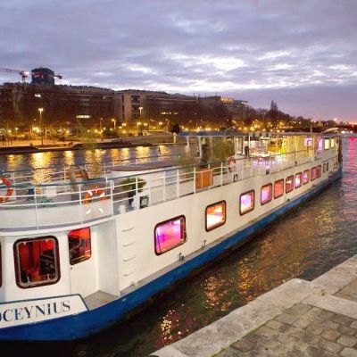 DREAM BOAT PARTY NEW YEAR 2025 TOUR EIFFEL MAGIQUE ET EXCEPTIONNEL