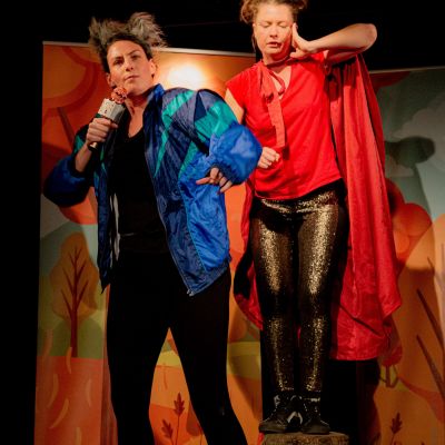 LE SUPER PETIT CHAPERON ROUGE