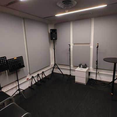STUDIO 6 (max 2 personnes)