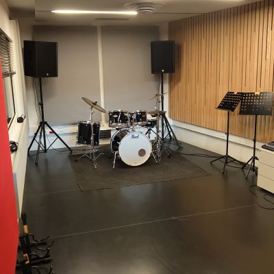 STUDIO 2 (max 6 personnes)