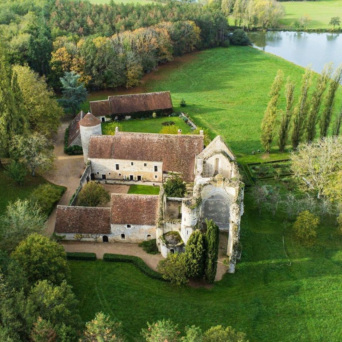 Abbaye de Cornilly